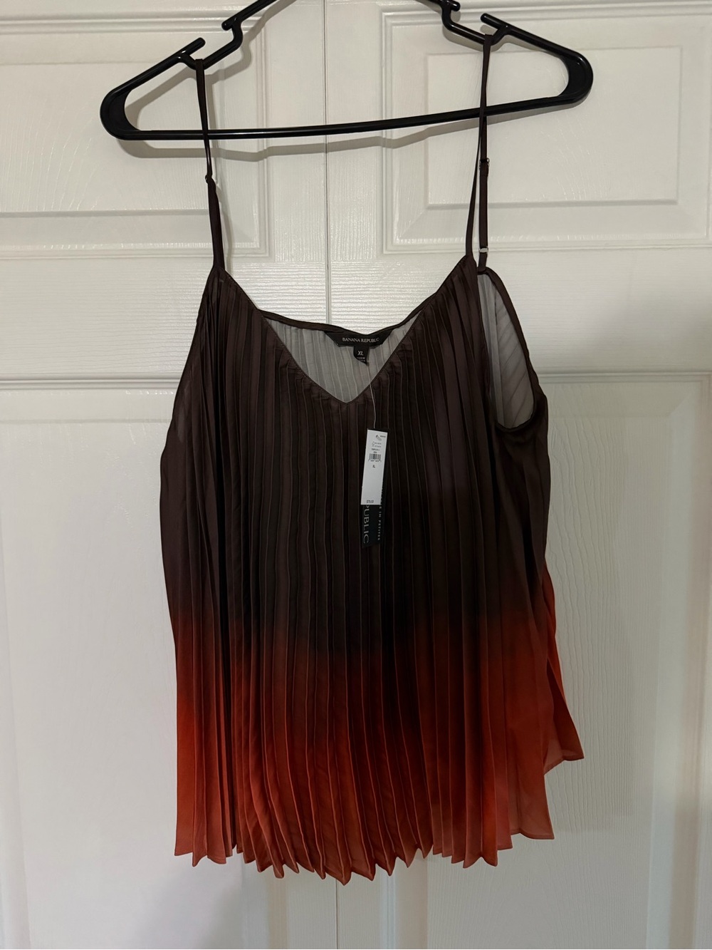 Banana Republic Brown to Rust Ombre Pleated Tank
